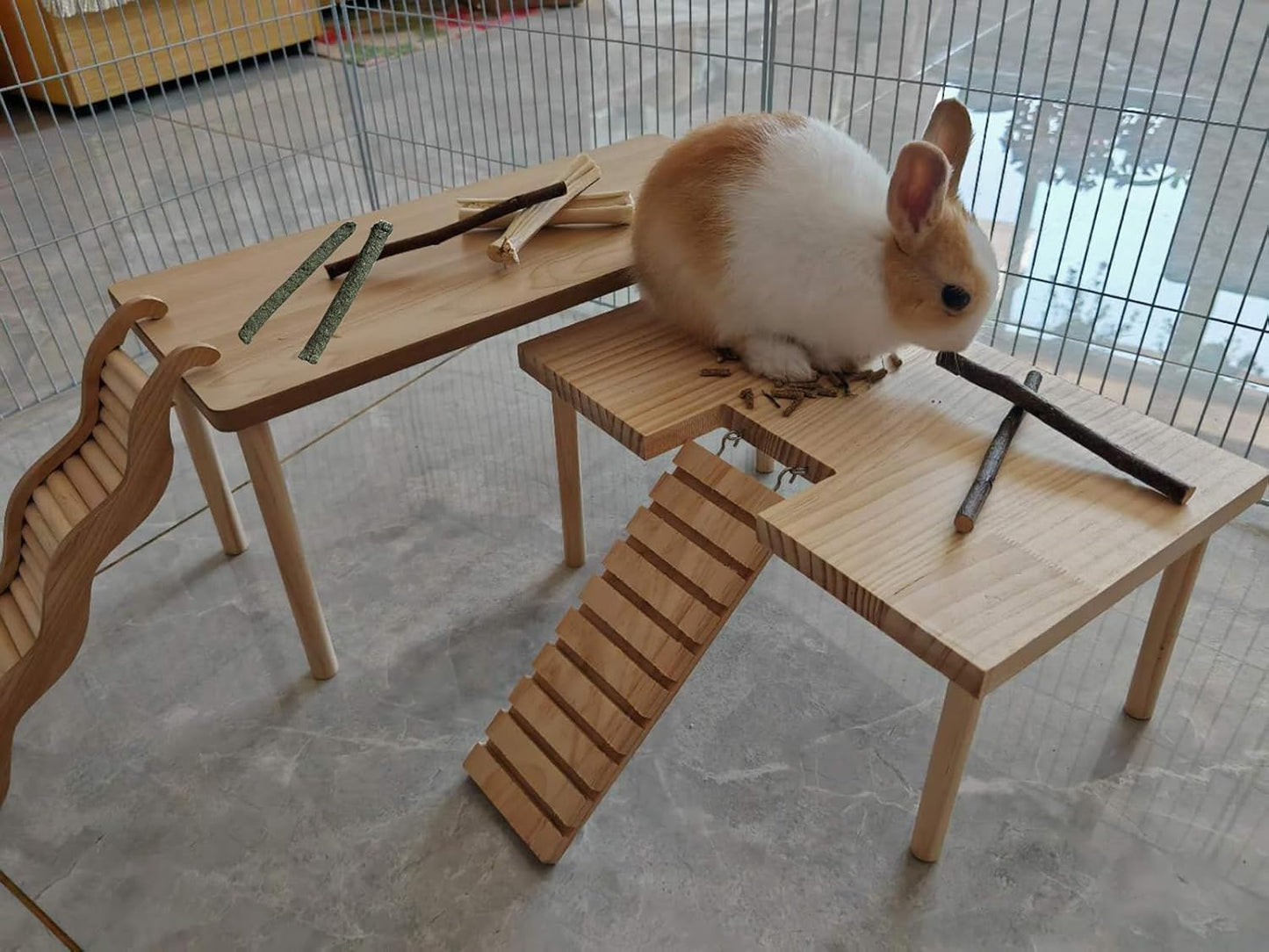 Bamboo Apple Sticks for Chinchillas Hamster Mouse Gerbil Bunny Pet Rat Guinea Pig Rabbit Chew Wood Timothy Hay Sticks Enrichment Toys for Teeth Supply Treats Snacks for Boredom Indoor