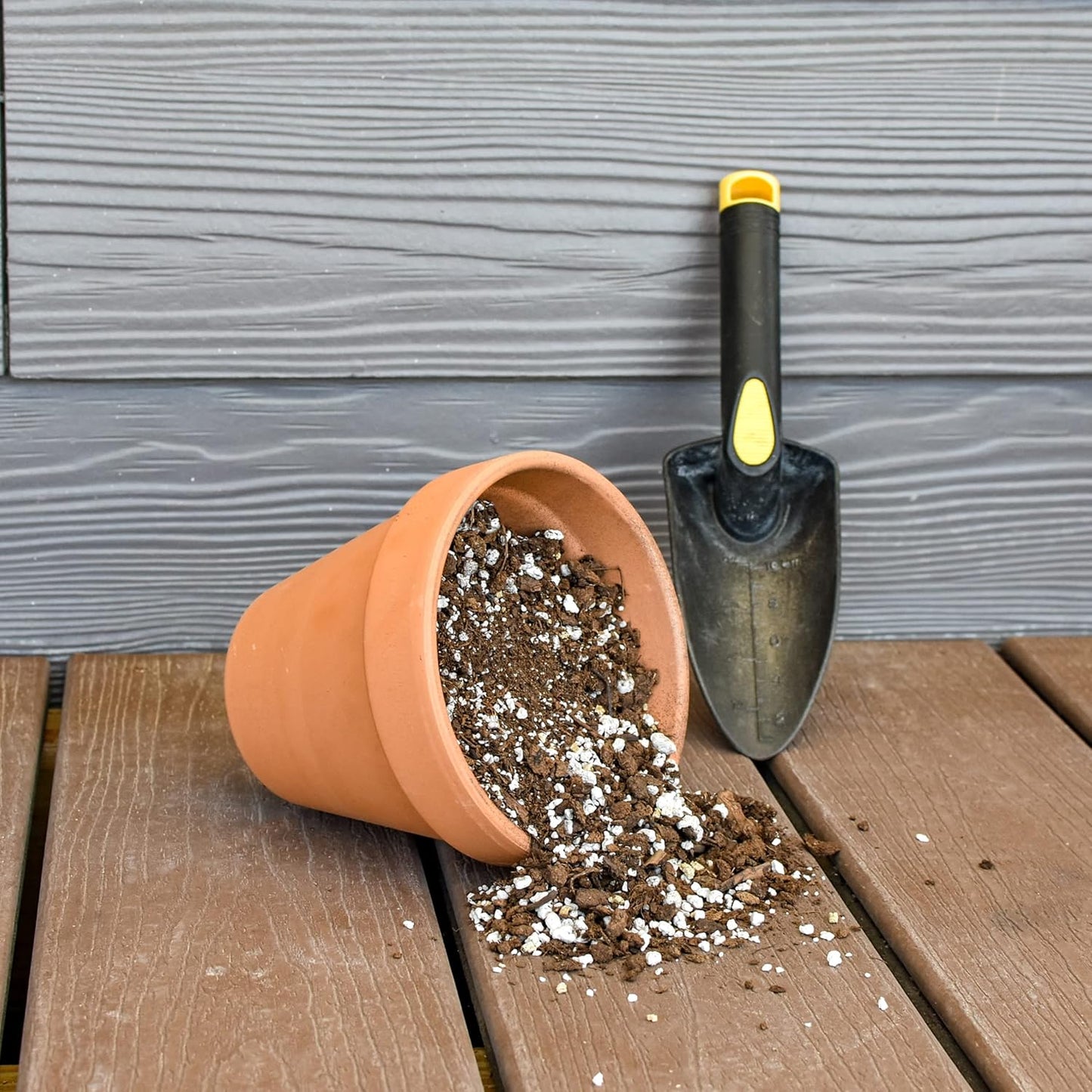 Indoor Herb Planter Potting Mix (8 Quarts), Culinary Herb Potting Soil Mix for Container Gardening