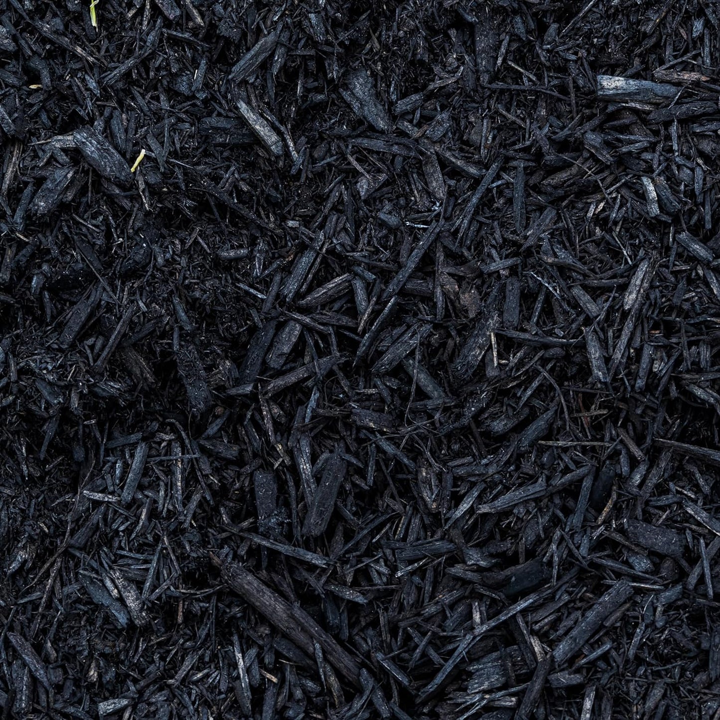 Premium Black Wood Mulch for Landscaping, Gardens, Lawns, Potting Media, and Potted Plants (0.7 CF - 20 L - 21 QTS)